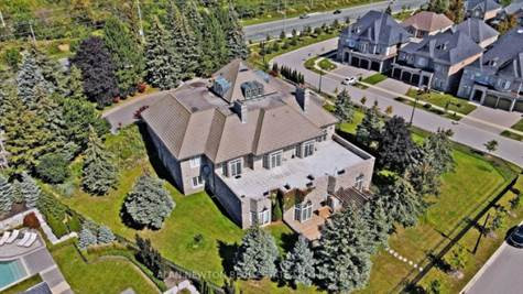 16 Finesse Crt in Houses for Sale in Markham / York Region - Image 3
