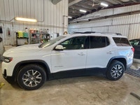 Engine: V6 Cylinder Engine 3.6L Safety Equipment HD Rear Vision Camera Rear Cross Traffic Alert Lane... (image 1)