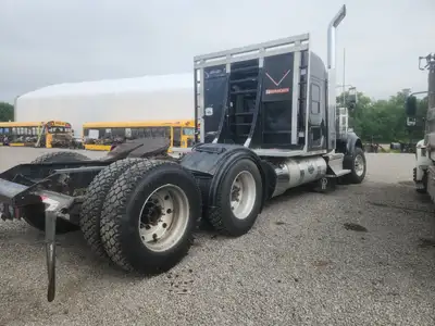 2024 Kenworth W900, parts unit, Cummins X15 engine 565 HP, Fuller RTLO20918B transmission, Spicer D4...
