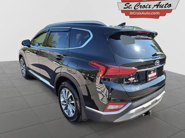 2020 Hyundai Santa Fe Preferred 2.4 w/Sun & Leather Package in Cars & Trucks in Fredericton - Image 8