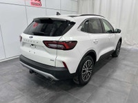 See Dealer Website for Details. Engine: Moteur à 4 cylindres 2.5L L/100Km City: 5.6 L/100Km Hwy: 6.3... (image 6)