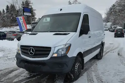 Clean Carfax, Full service record, Low mileage, 144 Wheelbase, Diesel, Bluetooth, Backup camera, Pow...