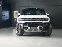 ***QUALIFY FOR A 4 YEAR WARRANTY ON OUR VEHICLES TODAY!!! Vehicle Options Include: Panoramic Sunroof... (image 2)