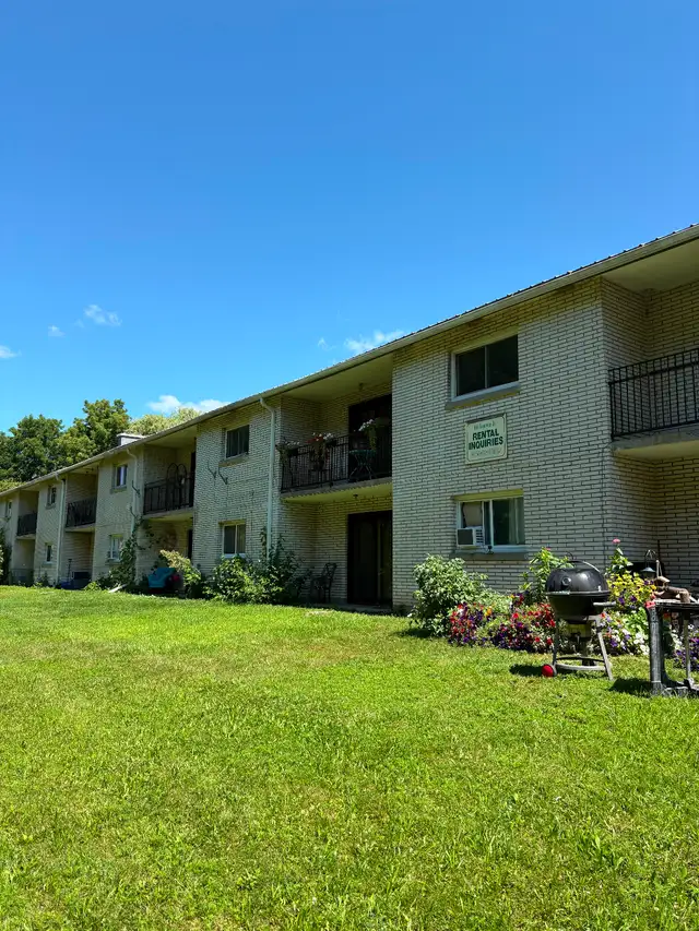2 Bedroom Unit - Tillsonburg