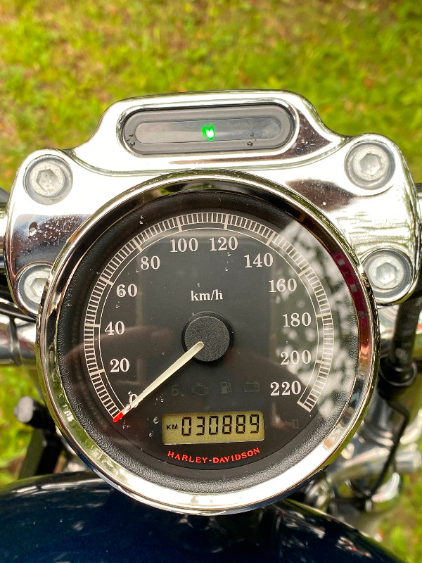 Moto Harley Davidson Sportster 2012 32000km dans Routières  à Laurentides - Image 3