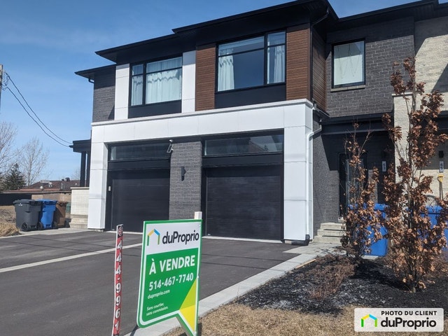 $850,000 - Townhouse for sale in La Prairie — photo 2