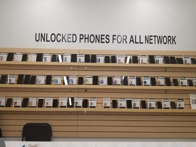 Samsung A10 A12 A14 A20 A21 A32 A50 A51 A52 A53 A54 A70 A71 1YrW in Cell Phones in Calgary - Image 9