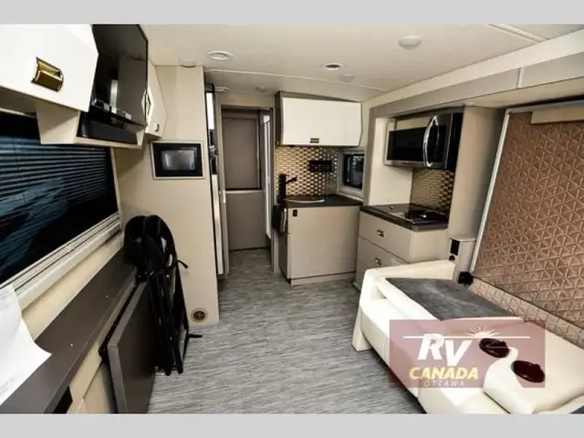 2025 Winnebago View 24T in RVs & Motorhomes in Ottawa - Image 7