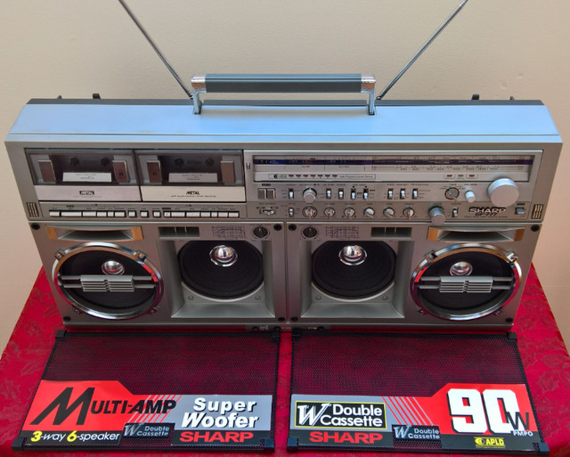 Sharp GF-777 Stereo Boombox, Serial 40603357 dans Chaînes stéréo  à Ouest de l’Île - Image 3