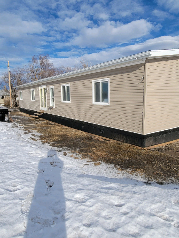 Mobile Home Insulated Skirting in Decks & Fences in Lethbridge