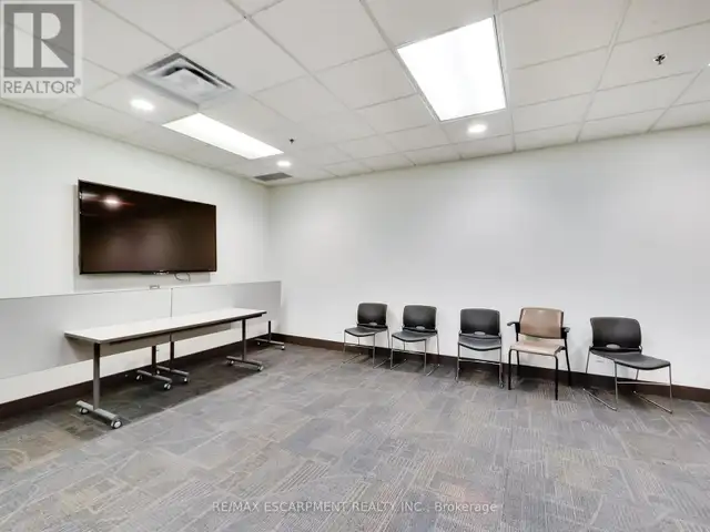 100 - 540 PLAINS ROAD E Burlington (LaSalle), Ontario in Commercial & Office Space for Sale in Oakville / Halton Region - Image 22