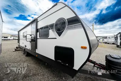 Located in Winfield, BC Call or Text 250-766-4607 Voyager RV Centre 1-800-668-1447 Pendleton Package...
