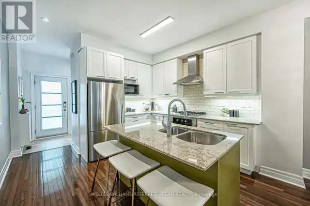 67 PLEASANT BOULEVARD Toronto (Rosedale-Moore Park), Ontario in Condos for Sale in City of Toronto - Image 13