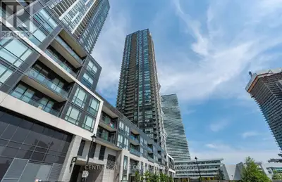 Step into luxury with this exquisite 2-bedroom plus den corner unit condo, perfectly situated in the...