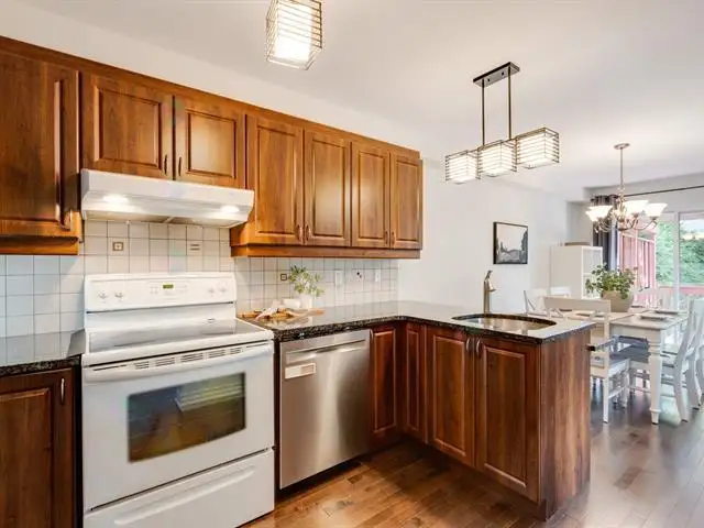 19 Imp. du Pampéro Gatineau (Hull), Quebec62864387406209123