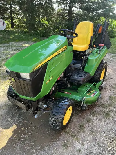 Hours: 963 ( 9 Jul 2025) 23 HP Hydro / MFWD / Mid Mount Mower: Yes 54in. Deck, Hydro, Diesel HOURS:...