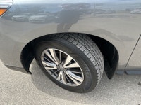 ?? 2020 Nissan Pathfinder S AWD MINTY CLEAN! Available Now at Loeppky Auto Sales Steinbachs Trusted... (image 3)