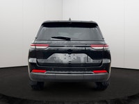 This 2025 JEEP GRAND CHEROKEE LIMITED 4X4 has the following options Capri Leatherette W/Axis Ii Seat... (image 5)