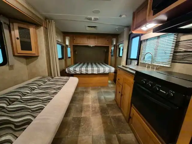2014 Cruiser RV Shadow Cruiser 195RBS in Travel Trailers & Campers in Thetford Mines - Image 14