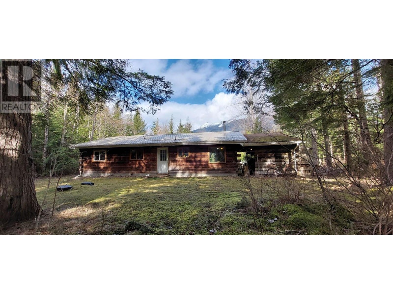 2637 GIBBS ROAD British Columbia Houses for Sale Port