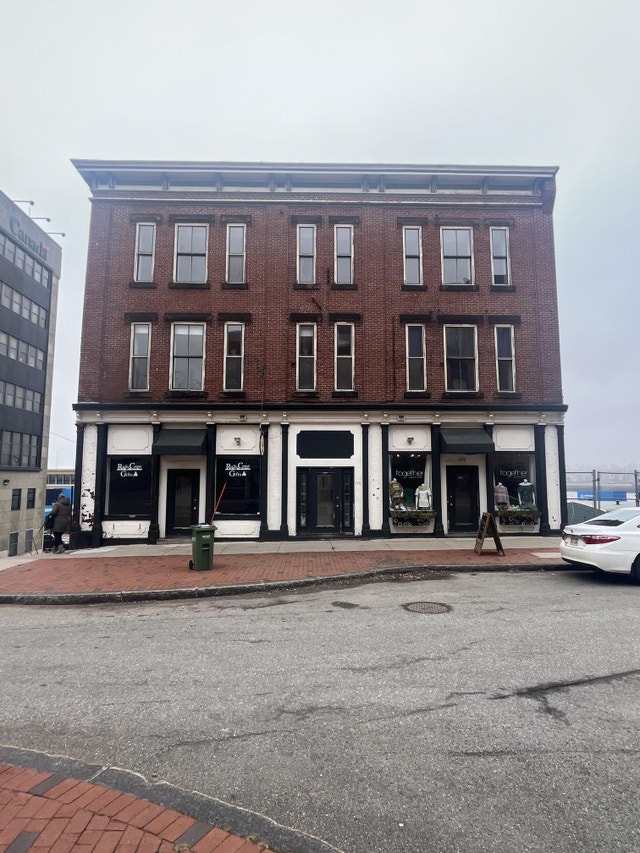 Beautiful fully renovated 2 bedroom 1 bath uptown Saint John Long Term Rentals Saint John