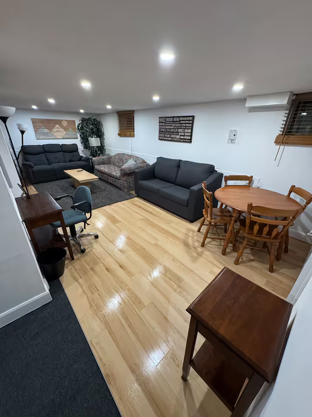 Beautiful 4-Bedroom, 2-Bathroom Home for Rent – Terrebonne, QC   in Long Term Rentals in Laval / North Shore - Image 9