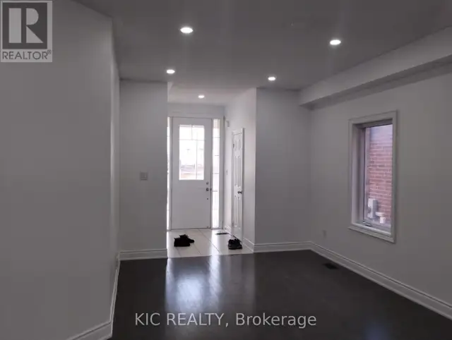 1461 LORMEL GATE AVENUE Innisfil (Lefroy), Ontario in Long Term Rentals in Barrie - Image 3