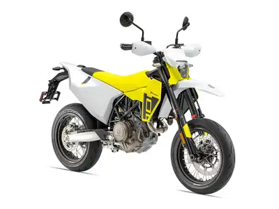 Husqvarna 701 SUPERMOTO 2026 La Husqvarna 701 Supermoto 2026 est une moto street-fighter extrême ins...