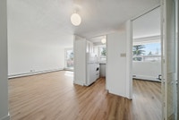 Amenities: Renovated Suites • Quiet Building • Dog Wash Station • Solar Panels Suite & Building: Spa... (image 4)