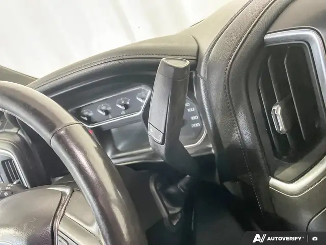 2020 GMC Sierra 1500 | AT4 CREW 4x4 | VENTED & HEATED SEATS | RE in Cars & Trucks in Portage la Prairie - Image 18