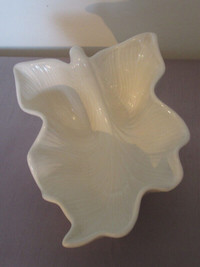 Rare Vintage Hull Pottery USA M-C-M Ceramic Dish in a Leaf Form