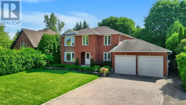 3 TRISTAN COURT Hamilton (Waterdown), Ontario62865716914563121