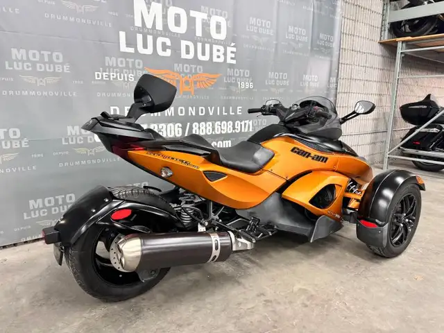 2011 Can-Am Spyder RS-S SM5 in Sport Touring in Drummondville - Image 5
