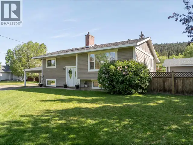 5665 HORSE LAKE ROAD 100 Mile House, British Columbia in Houses for Sale in 100 Mile House - Image 2