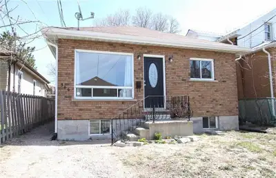 Spacious 4 Bed / 1 Bath Home in Sudbury – $2,300/month + Utilities Welcome to this beautiful 4-bedro...