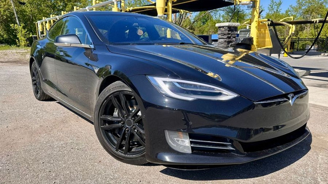 2017 TESLA MODEL S * ONE OWNER * AWD in Cars & Trucks in Barrie - Image 4