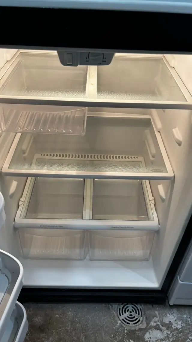 Frigidaire 30” Top Freezer Refrigerator30 Days Warranty in Refrigerators in Kitchener / Waterloo - Image 6