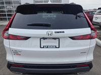 WE DELIVER ANYWHERE IN CANADA! The 2026 Honda CR-V Hybrid Touring is the ultimate blend of modern ef... (image 4)