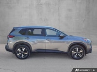 *ONE OWNER, CLEAN CARFAX, APPLE CAR PLAY, ANDROID AUTO, MOONROOF, HEATED SEATS.. * Featuring a 12.3-... (image 6)