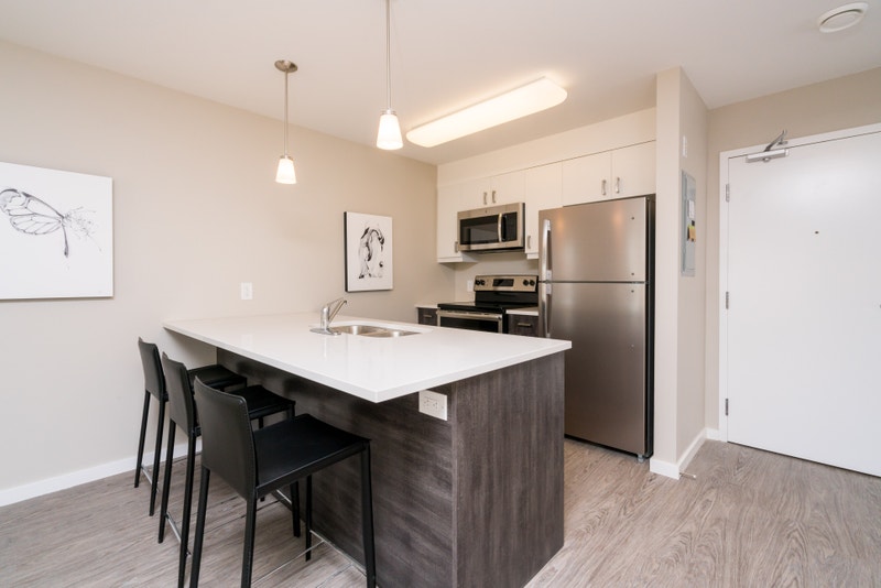 Image showcasing 1 Bedroom, 1 Bathroom + Den Apartment for Rent - 703 Sterling Ly | Long ...
