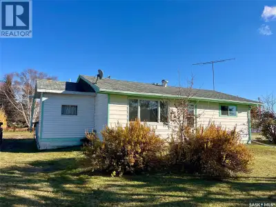 Hunter's Paradise! This cozy 2 bedroom bungalow is nestled on a quiet street in the charming town of...
