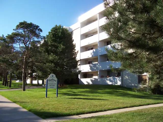 ALL INCLUSIVE - Pinegrove - 1BR Apartment in Waterloo