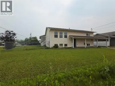 HOME SWEET HOME. A perfect sized house with the right size of yard. Not a huge yard to maintain, jus...