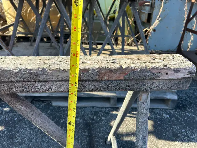 Easels63904277491074123