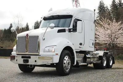 2025 Kenworth T880 Tandem Highway Tractor with Sleeper Stock #:5307 Exterior Colour:White Engine:Pac...