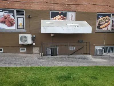 Brand new one bedroom unit with new kitchen and washroom. Prime location, close to shops and bus sto...