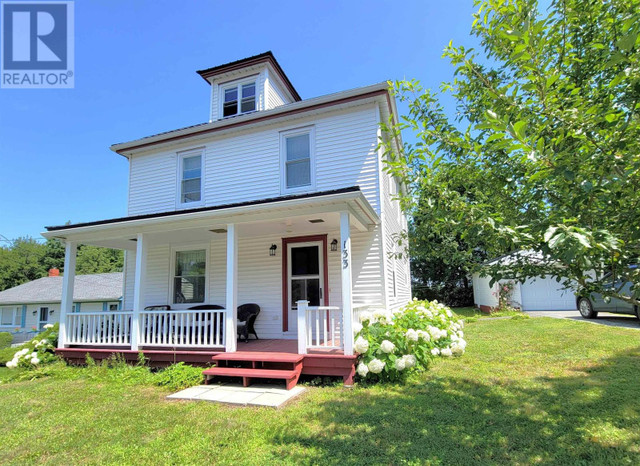 133 Pleasant Street Mahone Bay, Nova Scotia in Houses for Sale in Bridgewater