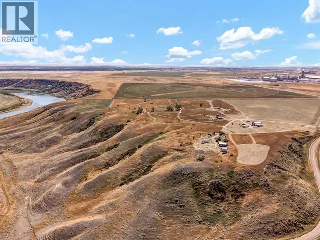 6101 10 Avenue NW Medicine Hat, Alberta in Land for Sale in Medicine Hat - Image 4