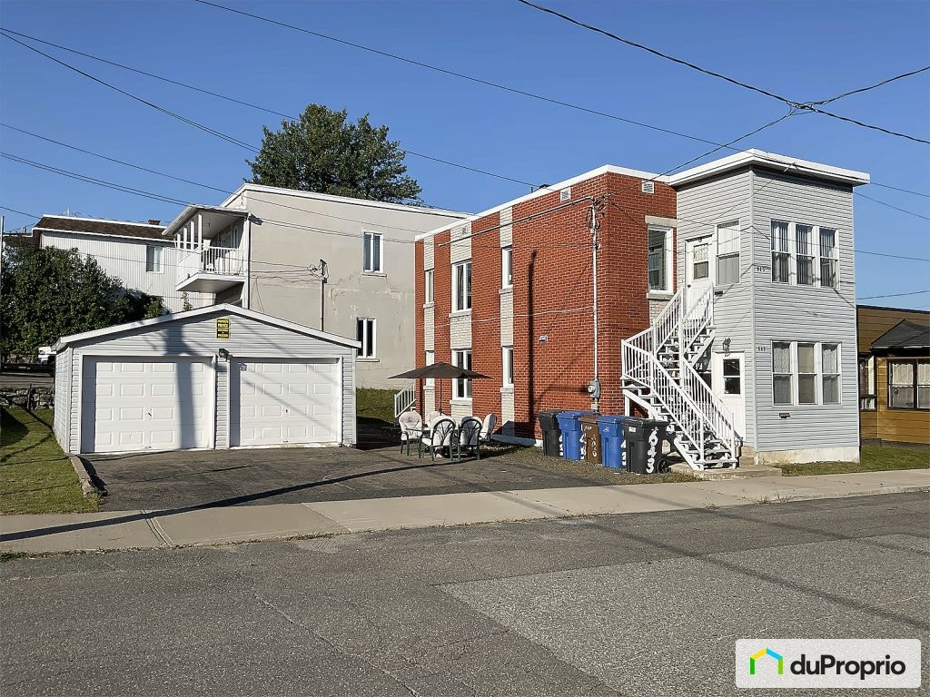 $339,900 - Duplex for sale in Shawinigan (Shawinigan) — photo 1
