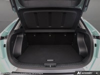 This Hyundai Kona has a dependable Regular Unleaded I-4 2.0 L/122 engine powering this Variable tran... (image 6)